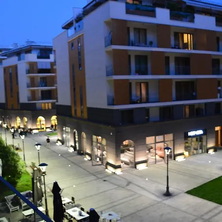 Mercedes Διαμέρισμα *