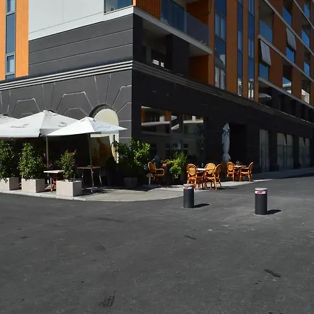 Mercedes Apartment *